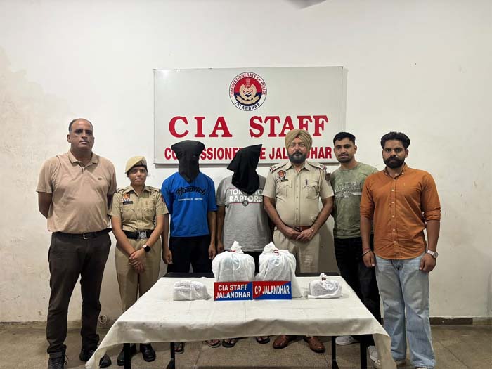 ਜਲੰਧਰ ''ਚ CIA ਸਟਾਫ਼ ਕਰੋੜਾਂ ਦੀ ਹੈਰੋਇਨ ਤੇ ਡਰੱਗ ਮਨੀ ਸਮੇਤ 2 ਤਸਕਰ ਗ੍ਰਿਫ਼ਤਾਰ