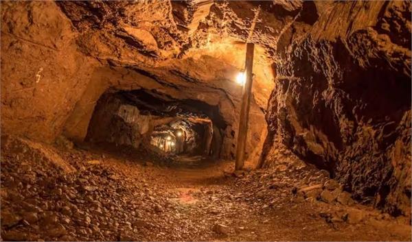 11 dead in sudan gold mine collapse
