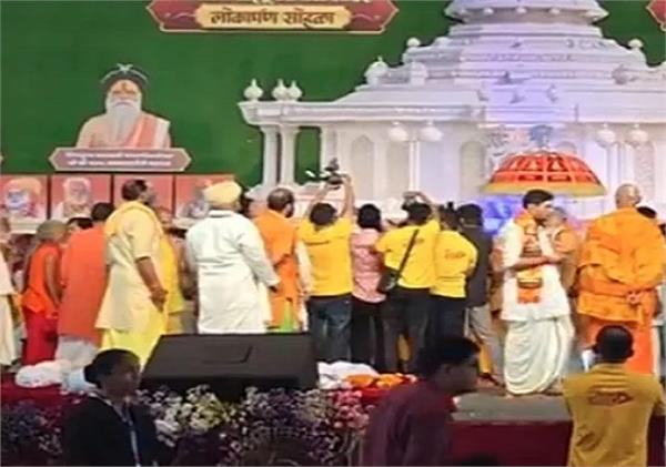 500 people turned back to hinduism