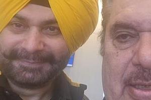 actor raza murad shared a video with navjot singh sidhu 