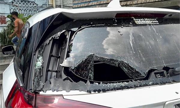 kunal ghosh  mla  tmc  car  window