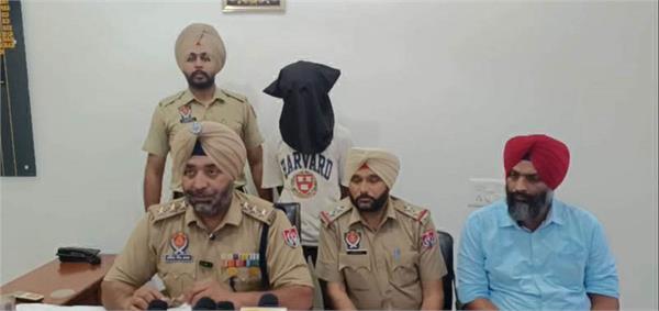 three people arrested for committing robberies