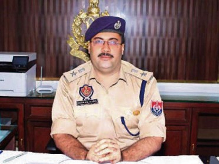ਪਟਿਆਲਾ ਜ਼ਿਲ੍ਹੇ ''ਚ  SSP ਹਰਮਨਦੀਪ ਹੰਸ ਨੇ ਸੰਭਾਲਿਆ ਅਹੁਦਾ, ਨਸ਼ਾ ਤਸਕਰਾਂ ਨੂੰ ਦਿੱਤੀ ਚਿਤਾਵਨੀ