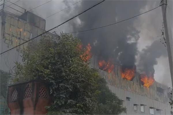 massive fire breaks out at a factory in moradabad