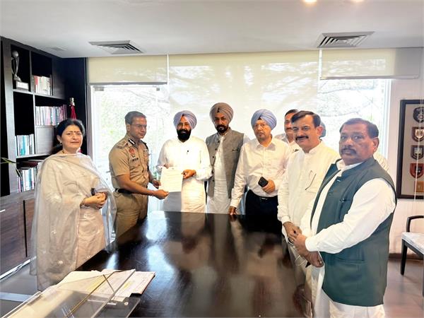 punjab bjp delegation submits letter to dgp